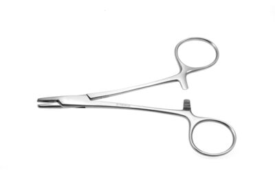 Derf Needle Holder, straight, serrated jaws with groove, length 12.5cm, Qty. 1