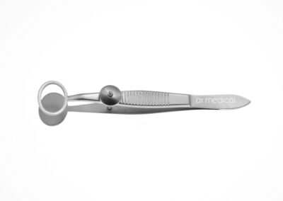 Francis Chalazion Forceps, oval, 14.0 x 11.0mm I.D., medium, length 9.5cm, Qty. 1